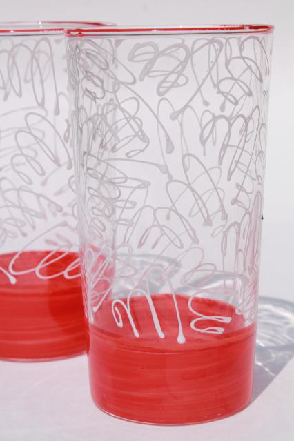 vintage Federal glass tumblers. drinking glasses set w/ red & white scribble mod design