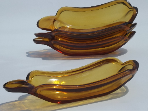 Vintage amber glass banana split bowls, set of 4 ice cream sundae dishes