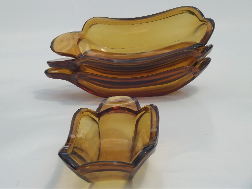 Vintage amber glass banana split bowls, set of 4 ice cream sundae dishes