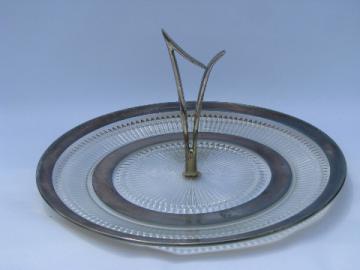 Vintage Anniversary pattern silver band glass sandwich server plate w/ handle