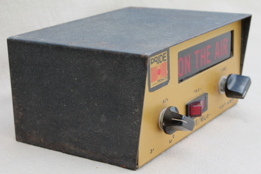 Vintage CB or shortwave radio pre amp with light up  ON THE AIR transmission sign, Pride DB-20