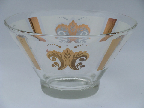 Vintage chip & dip glass bowls set, 1950's - 60's retro glassware