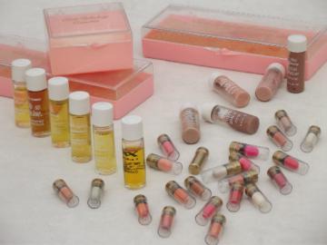 Vintage Edith Rehnborg cosmetic & perfume samples in pink plastic makeup boxes