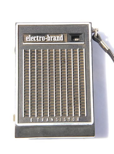 Vintage Electro-Brand model 655S 6 transistor radio w/original box