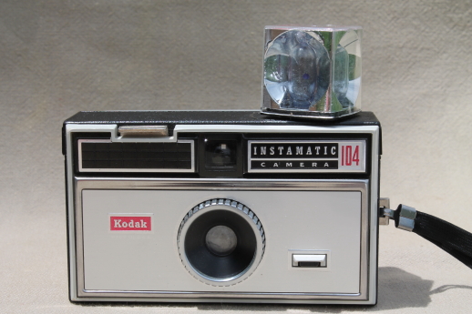 Vintage flashcube cameras lot, Kodak Instamatic 608, Instamatic 104, GAF 76 camera