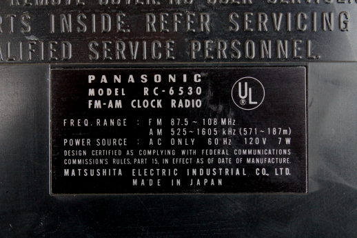 Vintage flip digit clock radio, retro Panasonic RC-6530 AM FM radio