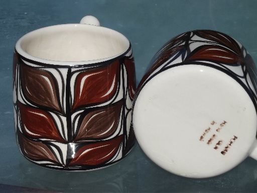 Vintage Hawaii handcrafted pottery, Pomaku Kiln Hawaiian coffee mugs