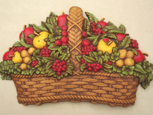 Vintage Homco fruit basket plaque, wall art for 70s retro kitchen