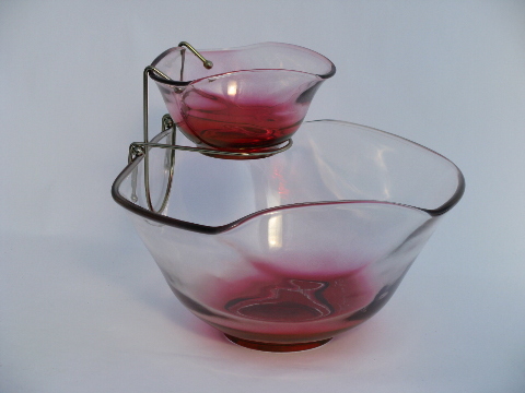 Vintage Indiana glass chip & dip tiered bowls set, graduated ruby rose-pink color