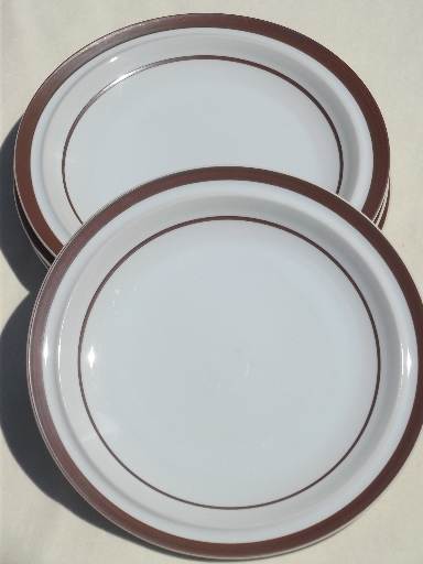 Vintage Japan stoneware, Sierra Simplicity brown band dinner plates