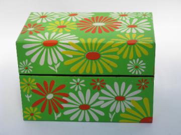 Vintage kitchen recipe card box, metal w/ daisy flower power print