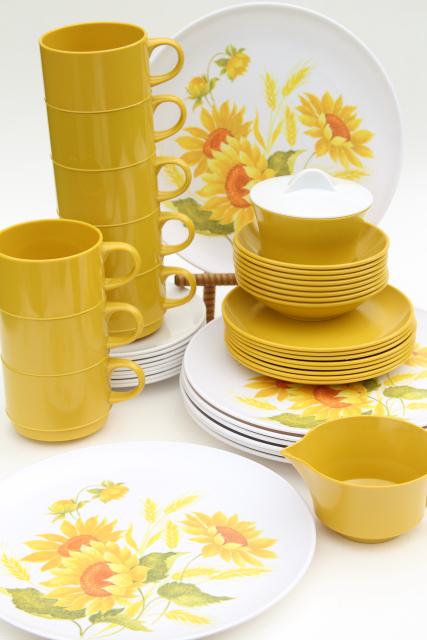 vintage melmac dinnerware set, gold sunflower print melamine plastic dishes