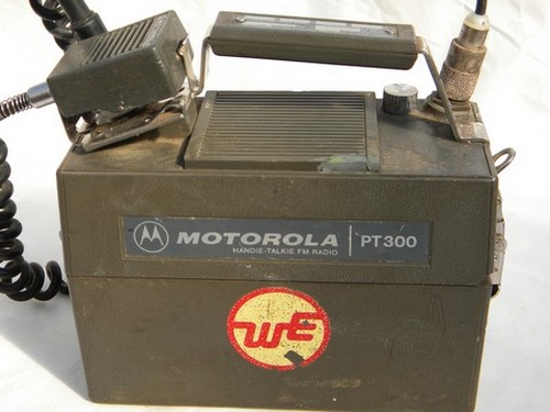 Vintage Motorola Handie-Talkie PT-300 lunchbox HT radio transceiver