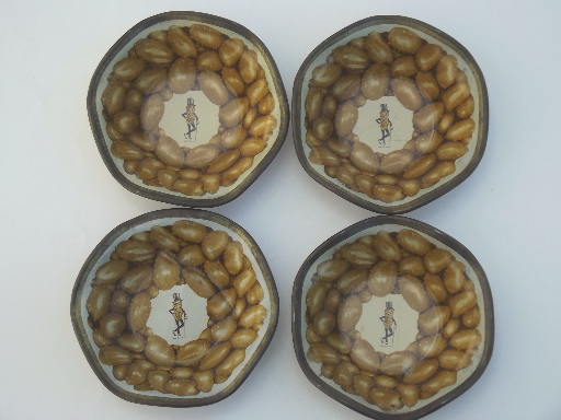 Vintage Mr.Peanut  nut bowls set, old tin litho metal nut dishes