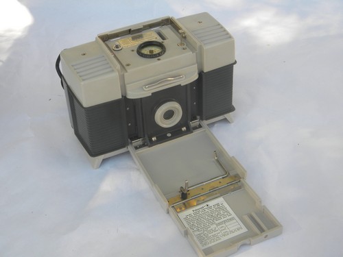 Vintage Poloaroid model 230 photo print copier for land cameras unsued