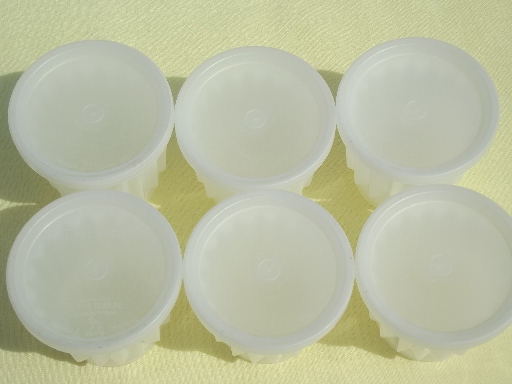 Vintage Tupperware jel-ettes, individual plastic jello molds set