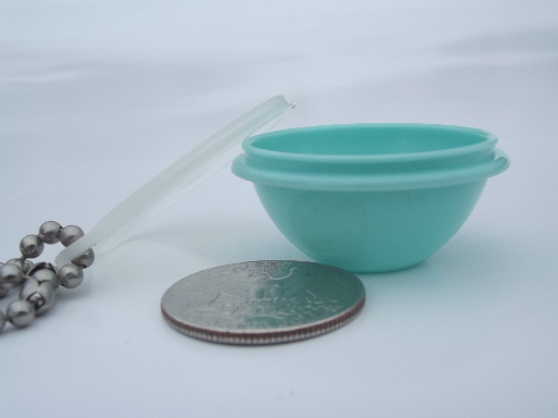 Vintage Tupperware key chain charm, miniature green bowl