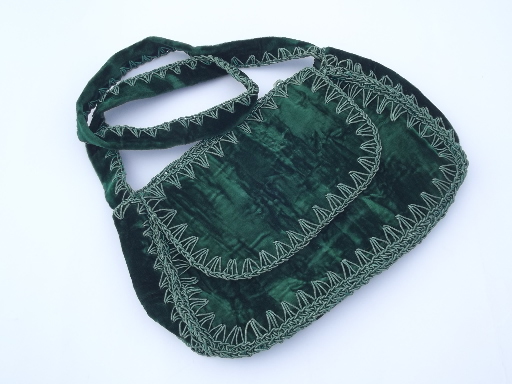 Vintage velvet handbag purse made in Italy, retro 50s 60s emerald green