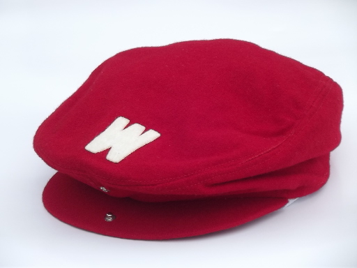 Vintage Wisconsin Badgers college football wool driving cap beanie hat