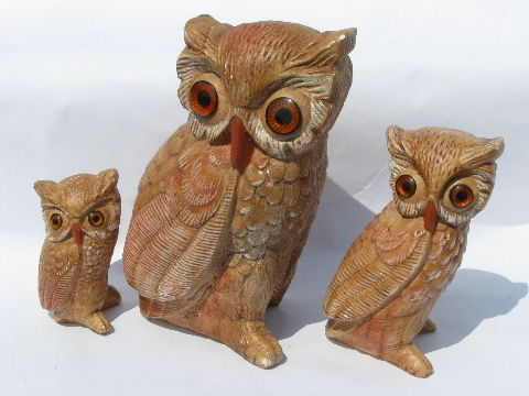 Wide-eyed big eye wise old owl family, 70s vintage chalkware owls