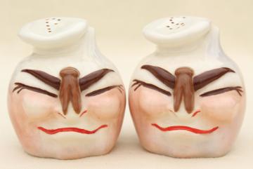 1950s vintage ceramic S&P shakers, anthropomorphic garlic 'chefs' with clothespin noses!