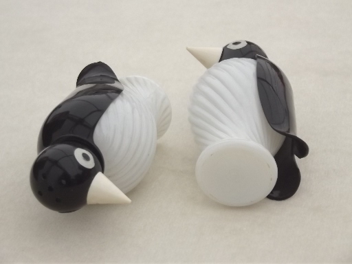 Penguin Salt & Pepper Shakers Vintage Glass Plastic