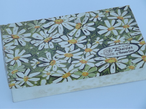 60s 70s vintage Thermo-Serv insulated plastic cooler glasses, daisy print