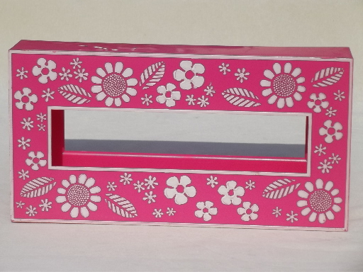60s retro plastic tissue box, flower power kleenex holder in bright pink!