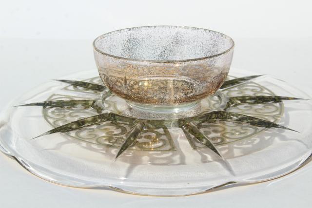 60s vintage Georges Briard Spanish gold lace pattern glass cake stand, mid-century mod