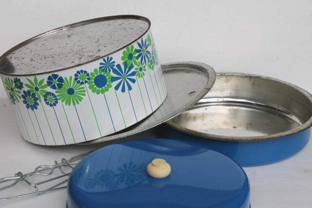 60s vintage daisy print hat box tin cake & pie carrier keeper for tailgating picnics