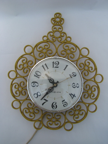 60s vintage GE kitchen wall clock, retro gold plastic frame