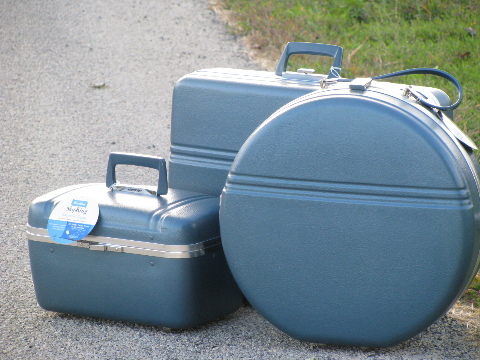 60s vintage hard-sided luggage suitcase set, train case carry-on round