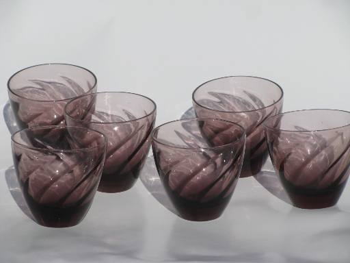 60s vintage Moroccan amethyst swirl barware , 6 small cordial glasses