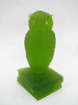70s lime green frosted glass owl figurine, vintage Westmoreland label