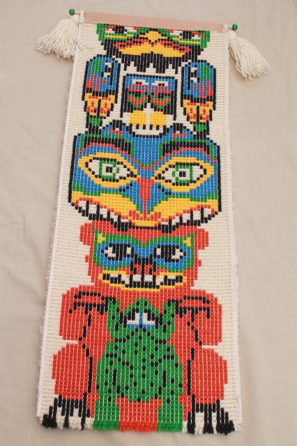 70s vintage Indian totem pole Native American tribal style shag rug latch hook yarn wall hanging