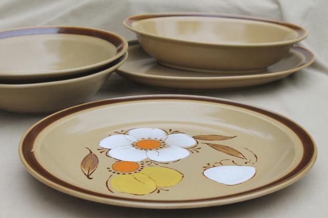 70s vintage heavy stoneware pottery dishes, Hearthside Japan dogwood pattern