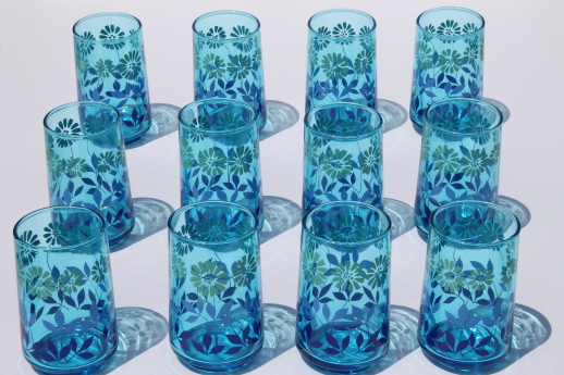 70s vintage Libbey juice glasses set of 12, retro blue fade color w/ daisy print