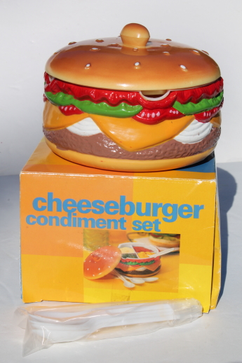90s retro plastic Hamburger condiment dish for ketchup, mustard, relish - mint in box
