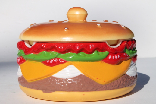 90s retro plastic Hamburger condiment dish for ketchup, mustard, relish - mint in box