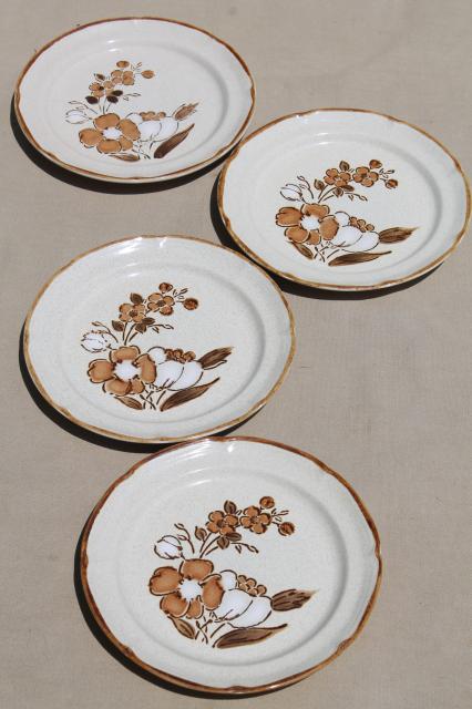 Autumn Fair Hearthside Japan stoneware salad plates, 70s vintage pottery w/ mod flowers