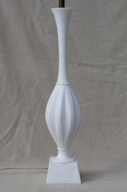 Italian alabaster table lamp, mid-century mod white marble carved column lamp made in Italy
