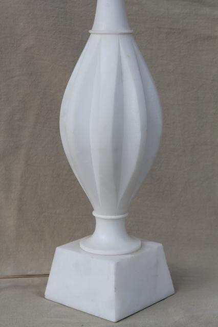Italian alabaster table lamp, mid-century mod white marble carved column lamp made in Italy