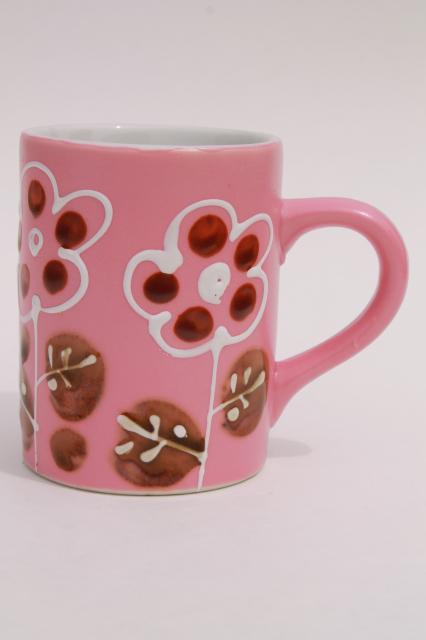 Otagiri vintage Japan hand crafted stoneware coffee mug, mod flowers on pink