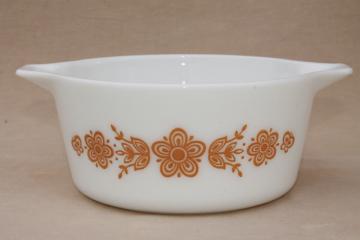 Pyrex butterfly gold 474 casserole bowl 1.5 lt, vintage kitchen glass