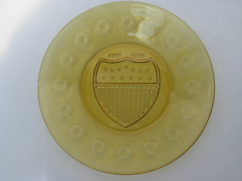 Amber glass 1976 bicentennial colonial theme plates