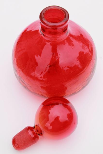 amberina red crackle glass genie bottle, mod vintage Blenko glass decanter w/ round stopper