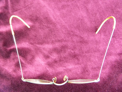 Antique vintage wire rimed  spectacles/eyeglasses w/steel temples