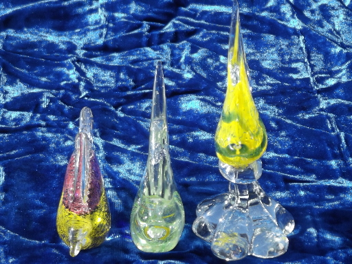 Art glass fish paperweights set, swirls of colored bubbles in crystal