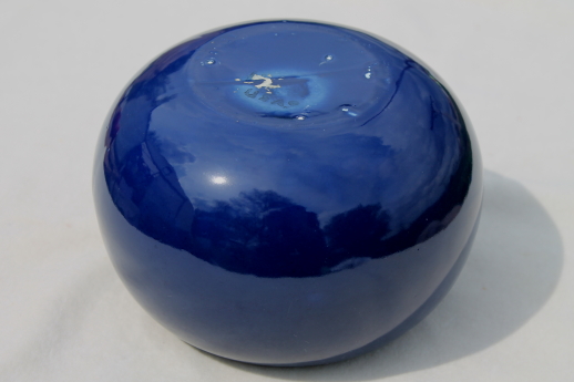 Blue glaze Haeger pottery round ball vase, mod flower pot or planter