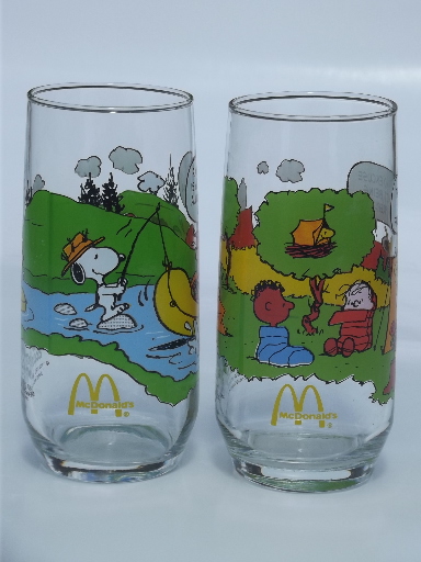 Camp Snoopy glasses, Peanuts collectible drinking glasses 80s vintage
